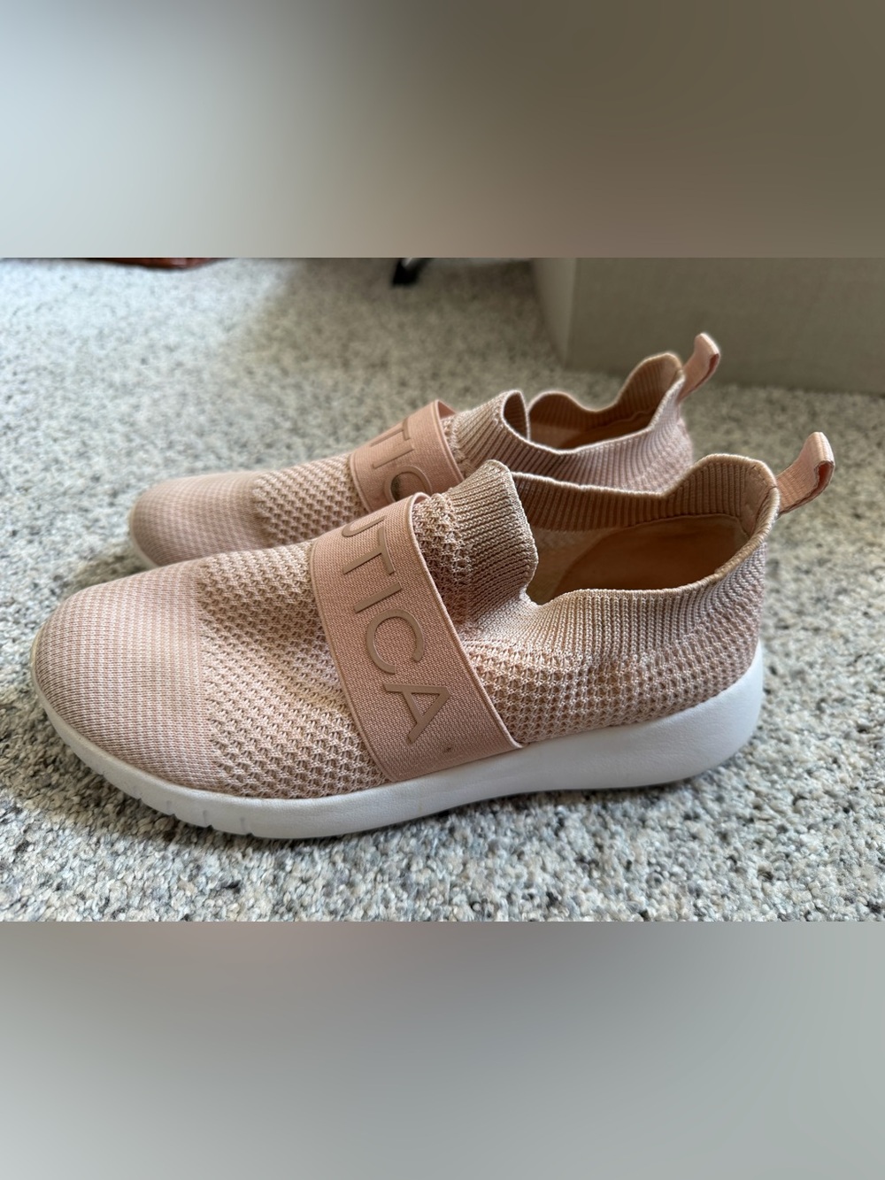 Nautica Women's Blush Knit Slip-On Sneakers